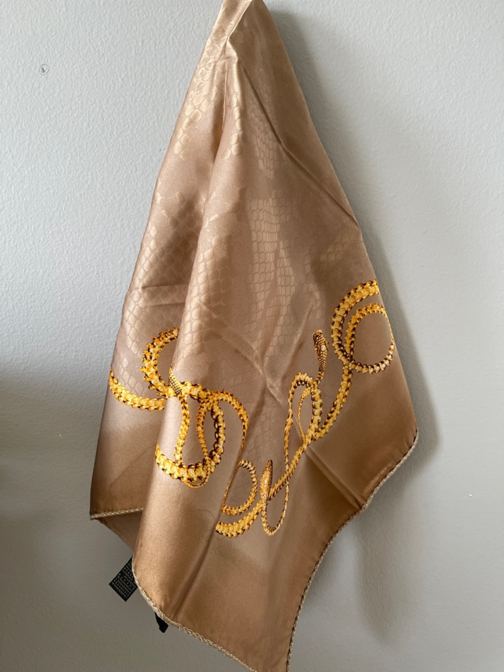 New Roberto Cavalli Gold Beige silk scarf with chain snake motif Italian